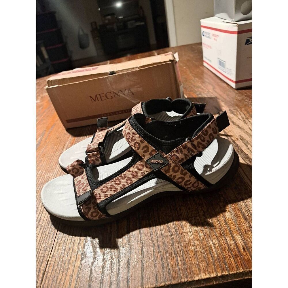 MEGNYA Womens Hiking Sandals Sz 11 Black Cheetah Leopard Animal Print Open Toe - Picture 2 of 5